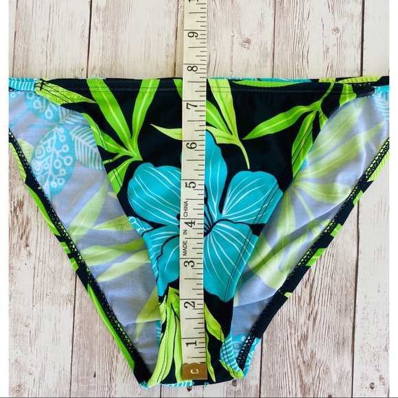 🔆 Lililane Tropical String Bikini Bottom - Picture 6 of 8